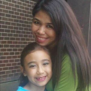 Meet your Posher, Elaine